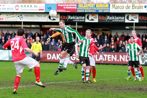 Harkemase Boys - SC Genemuiden (Foto Helmich Lubberts).